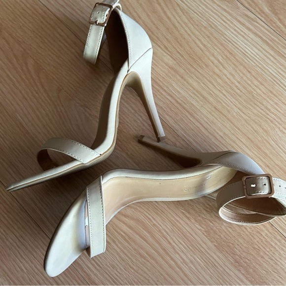 Anne Michelle Nude Strap Stiletto Heels Women’s 7/37 - Picture 12 of 12